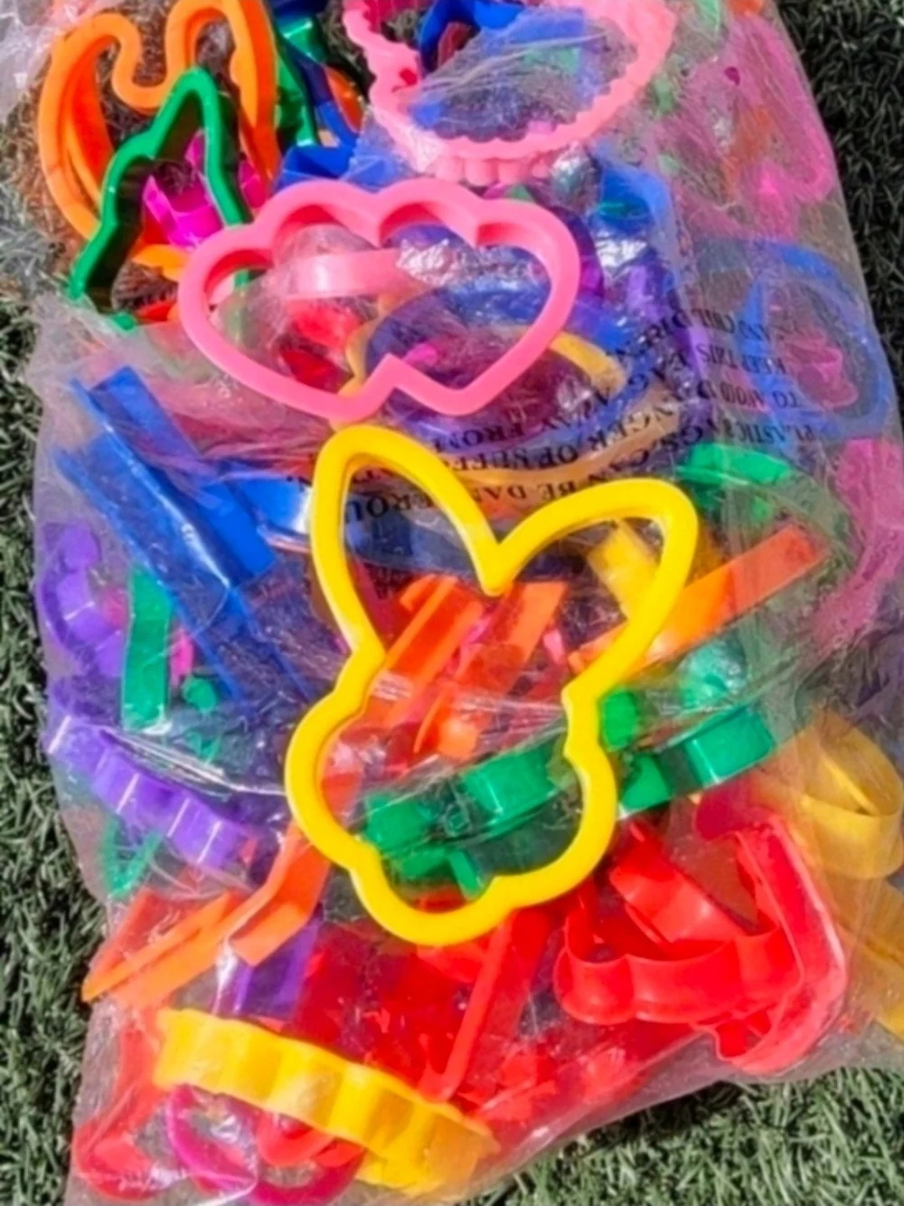 Colorful Assorted Plastic Cookie Cutters - Bunny & Hearts